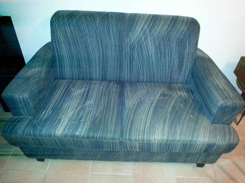 canap� 2 places 70 Rayol-Canadel-sur-Mer (83)