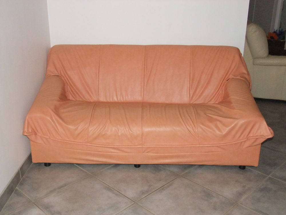 canap� 3 places 30 Surzur (56)