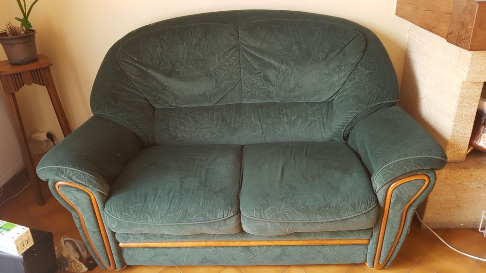 canap� 2 places 20 Courcelles-l�s-Gisors (60)