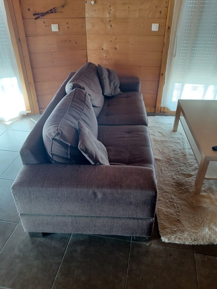 canap� 3 places 
300 Morbier (39)