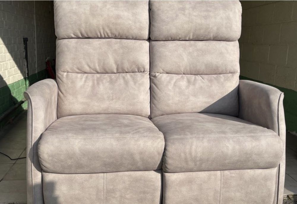 Canap� 2 places 350 Isbergues (62)