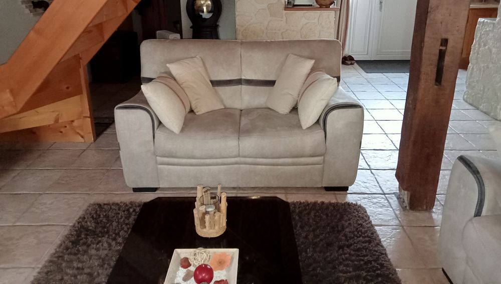 canap� 3 et 2 places 200 Saint-Jean-de-Monts (85)