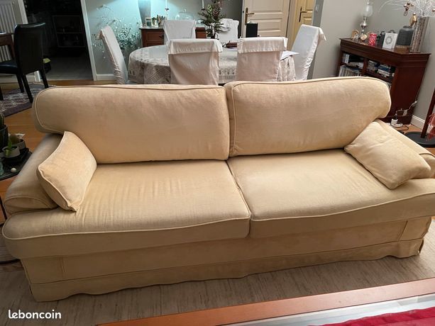 canap� 3 places 148 La Celle-Saint-Cloud (78)
