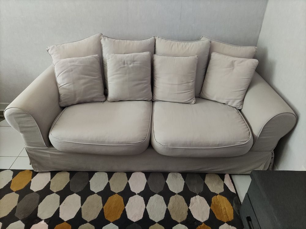 Canap� 3 places 150 Foissiat (01)