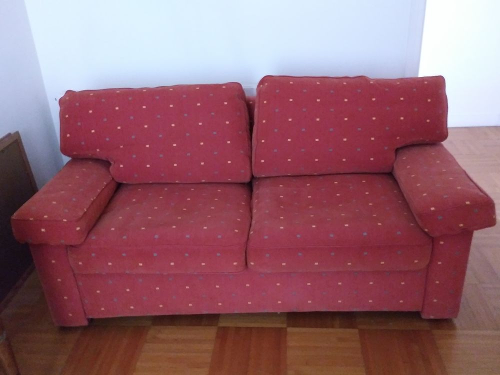 Canap� lit 3 places 0 Paris 18 (75)