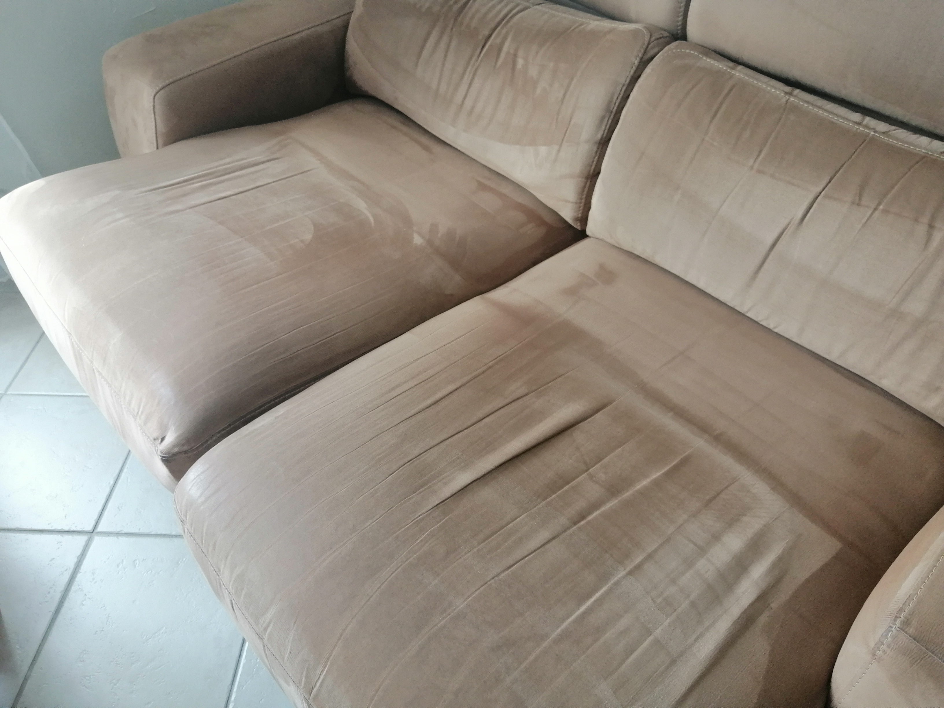 Canap� 3 places 300 Valliquerville (76)