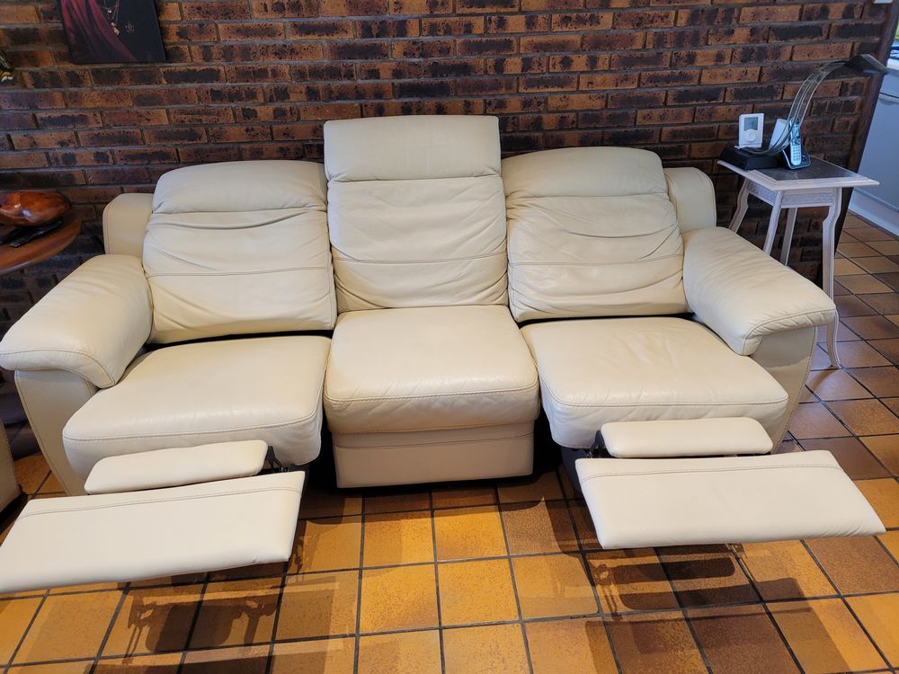 Canap� 3 places 550 Linas (91)