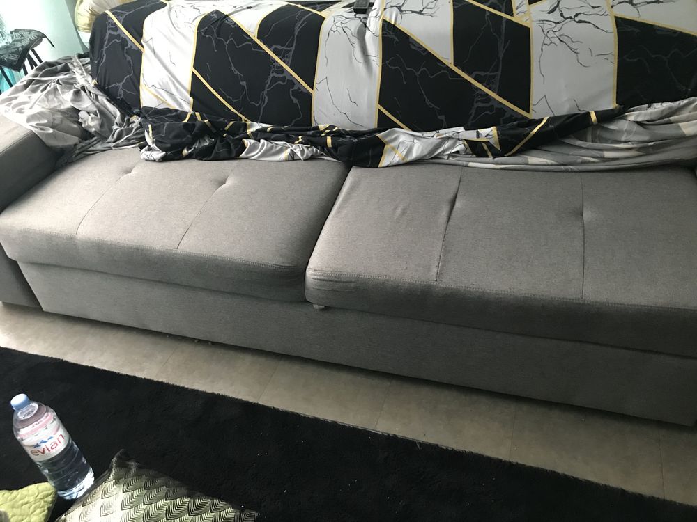 canap� 3 places 300 Cluses (74)