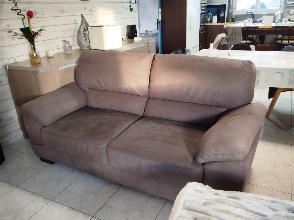 Canap� 3 places 180 Saint-Hilaire-des-Landes (35)