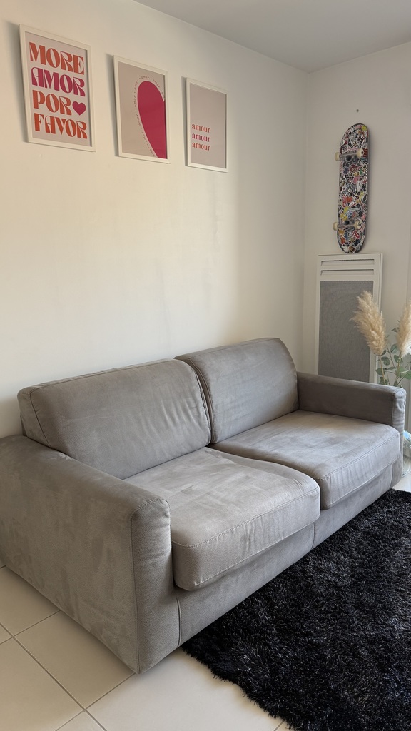 Canap�-lit 3 places 450 Toulon (83)