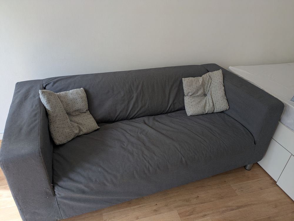 Canap� 2 places 180 cm 110 Paris 19 (75)