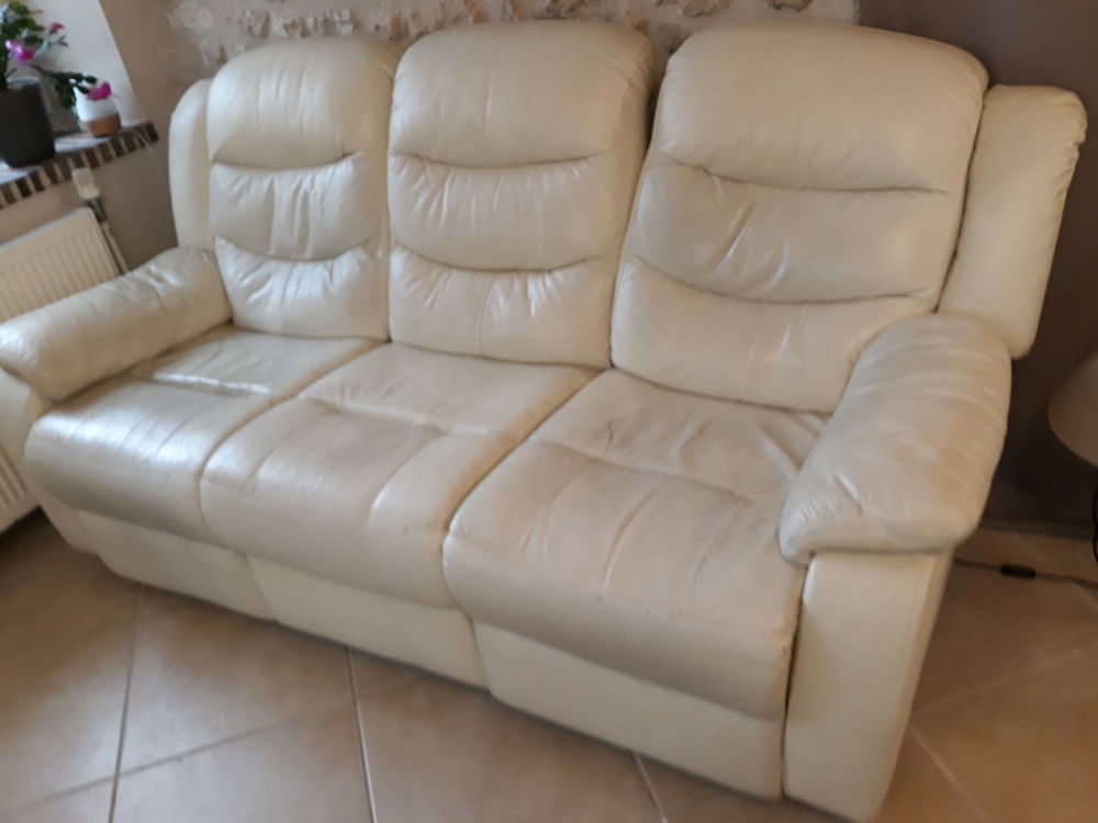 Canape 3 places 80 Poligny (77)