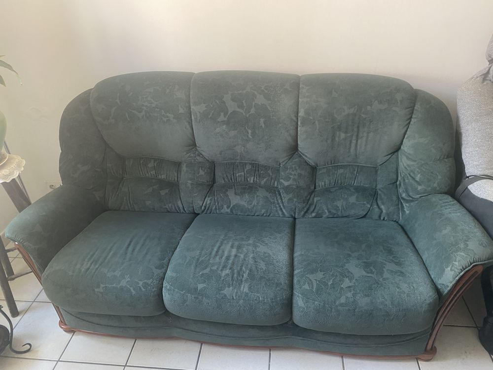 Canap� 3 places 90 Saint-Gilles (30)