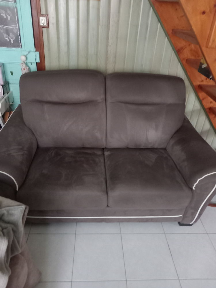 Canap�  2 places 500 Saint-Cyr (86)