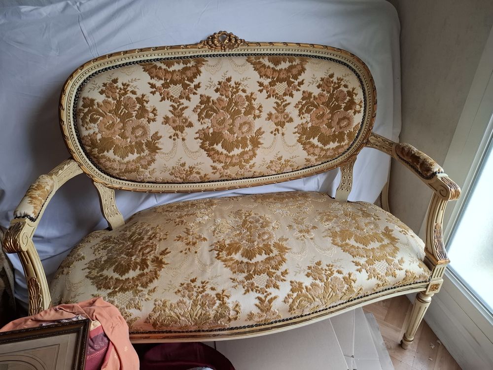 Canap� plus fauteuil 0 �tampes-sur-Marne (02)