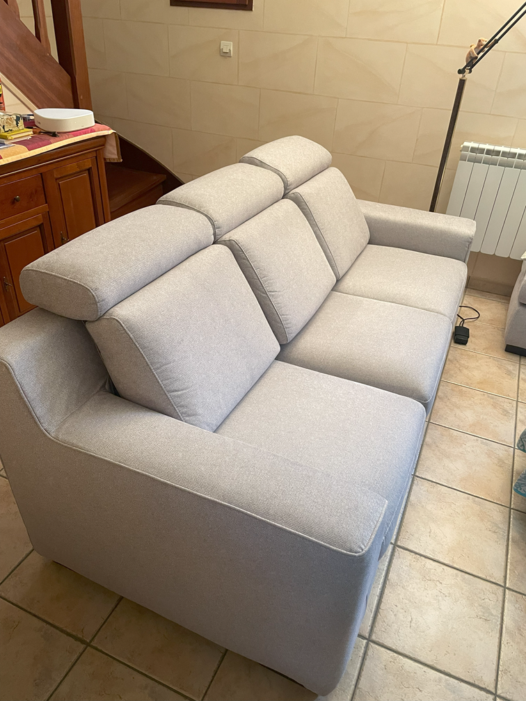 Canap� Poltronesofa mod�le CROSTOLO 4 Places.
500 Perdreauville (78)