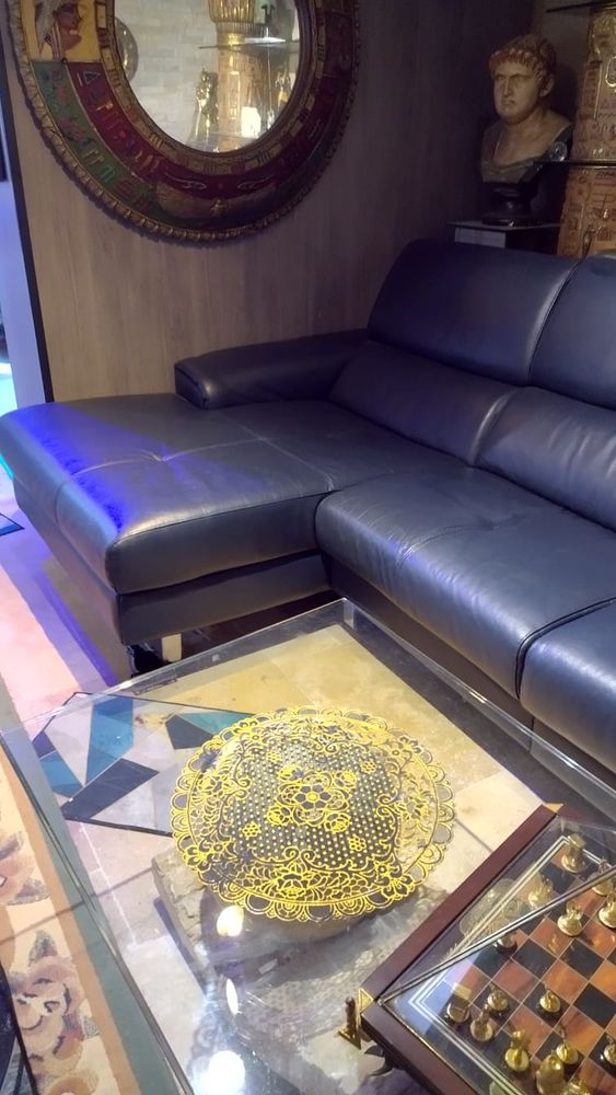 CANAPE  POLTRONESOFA NEUF
1200 Nice (06)