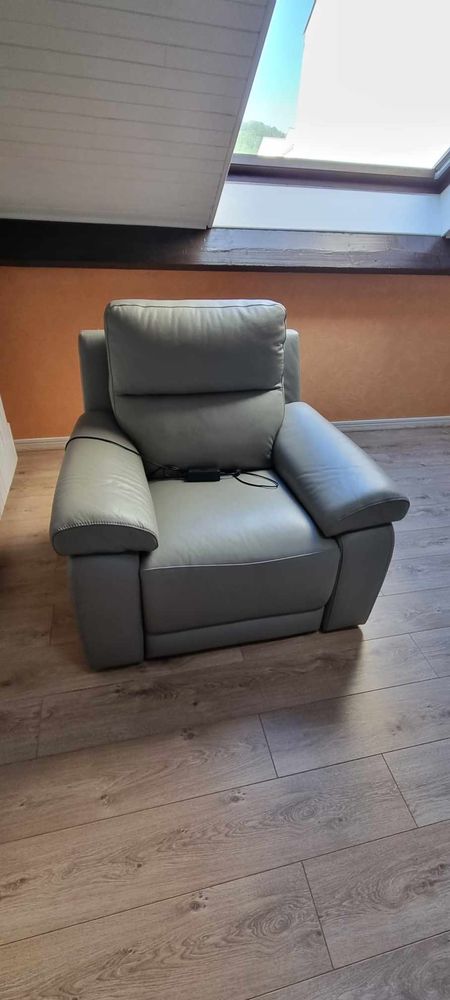Canap� Poltronesofa 
250 Vesoul (70)