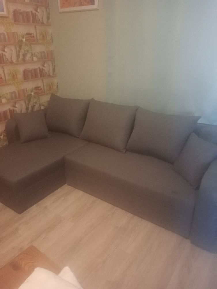 canape  reversible  et convertible     achete  en janvier 260 Rosi�res-en-Santerre (80)