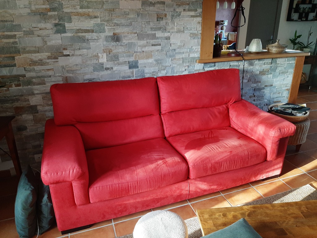 Canap� Rouge Confortable 3 Places 250 La Fert�-Bernard (72)
