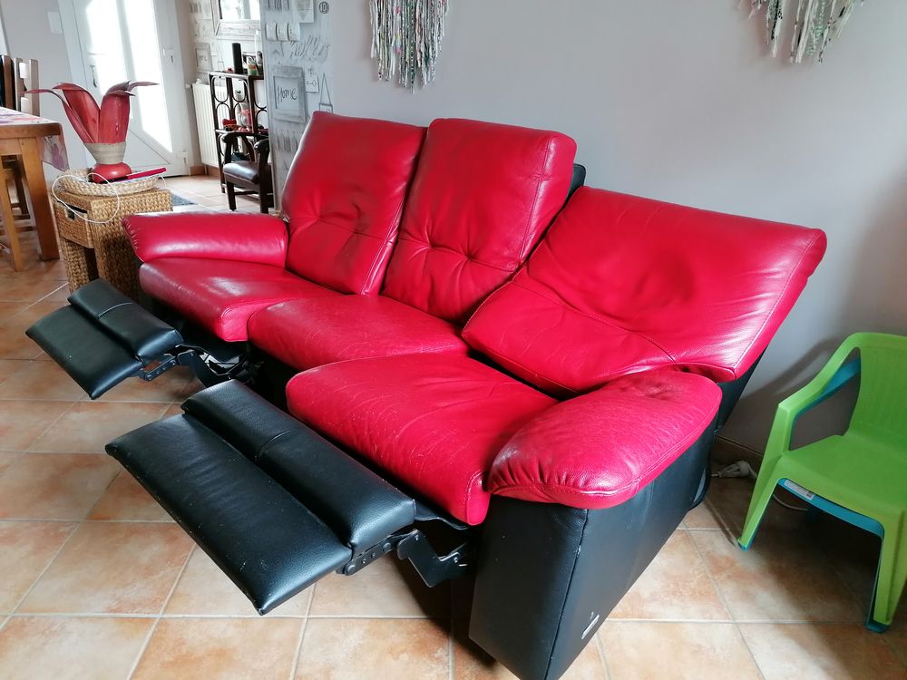 Canap� rouge �lectrique 3 places 500 �couch� (61)