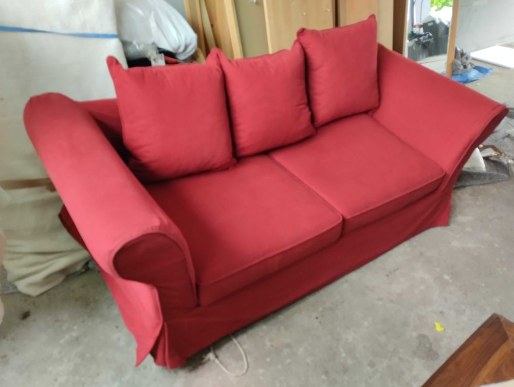 canap� rouge maison du monde 300 Moyeuvre-Grande (57)