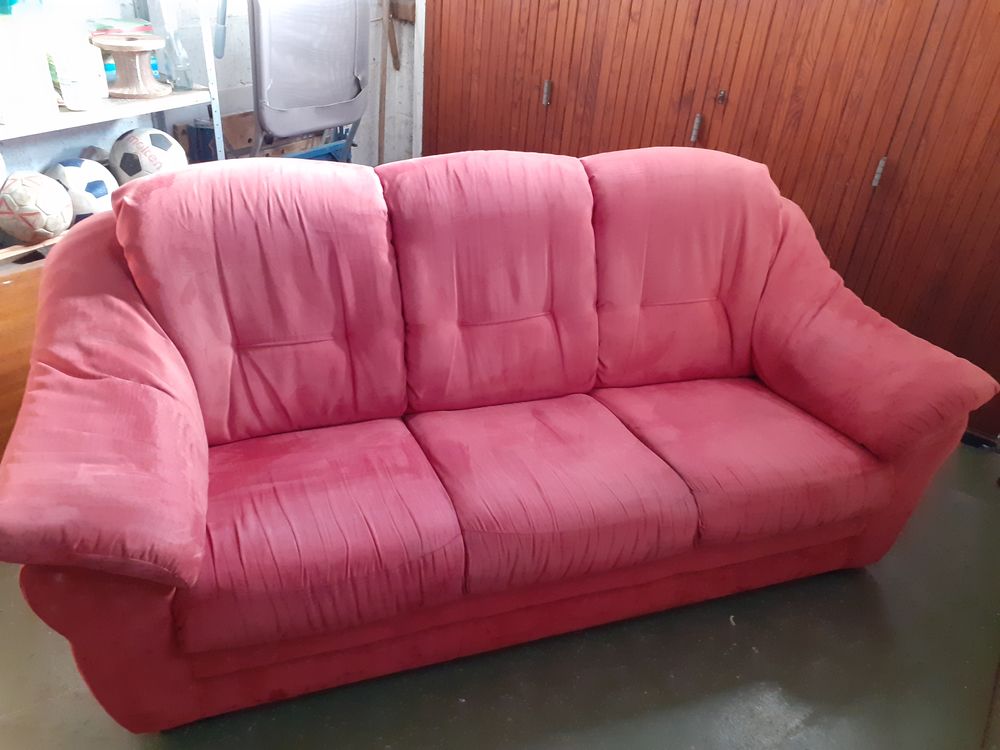 canap� rouge 3 places 80 Beauvais (60)