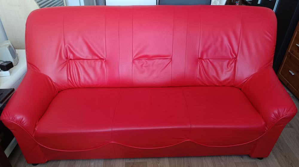 Canap� rouge 80 Monferran-Sav�s (32)