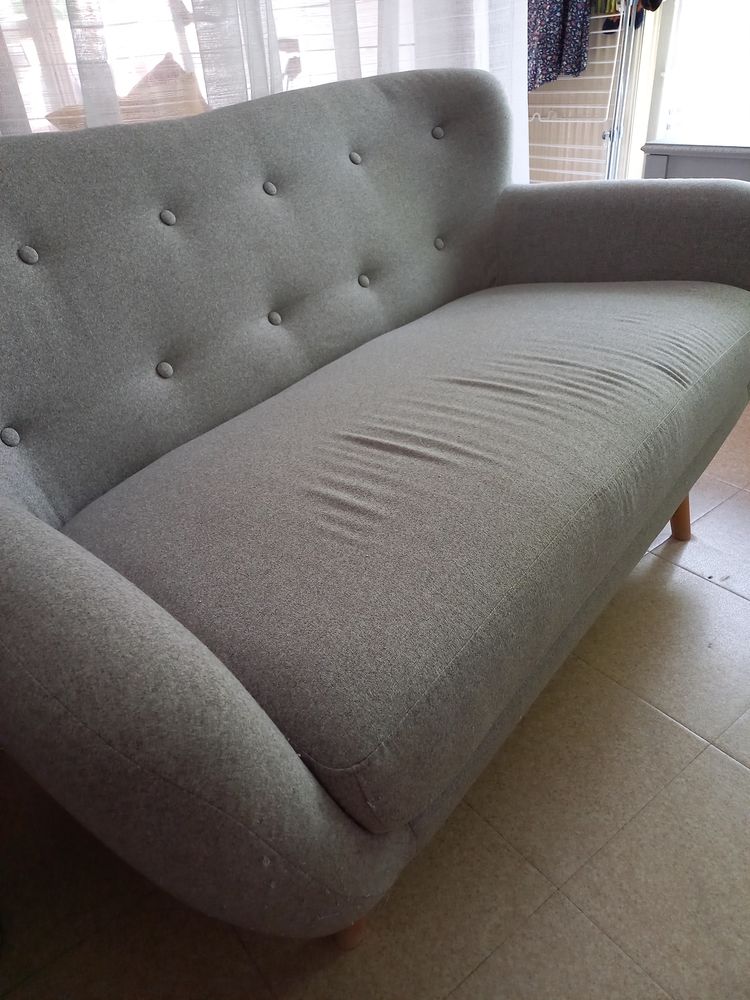 Canap� scandinave 2 places gris 100 Neuilly-sur-Marne (93)