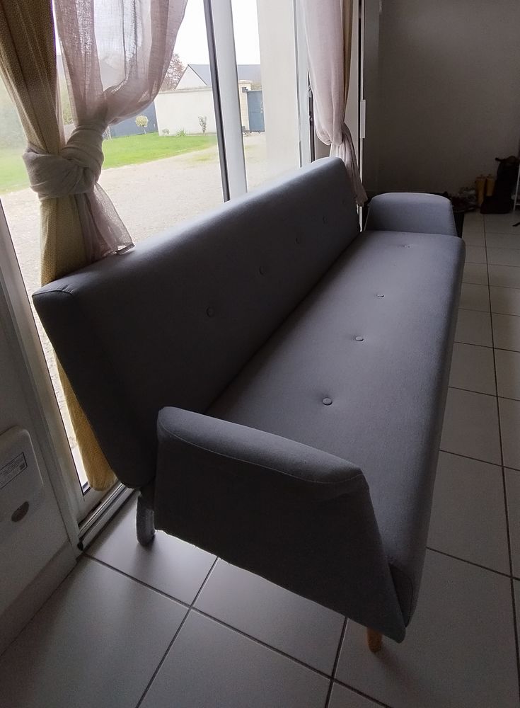 Canap� scandinave 3 places convertible 89 Le Controis-en-Sologne (41)