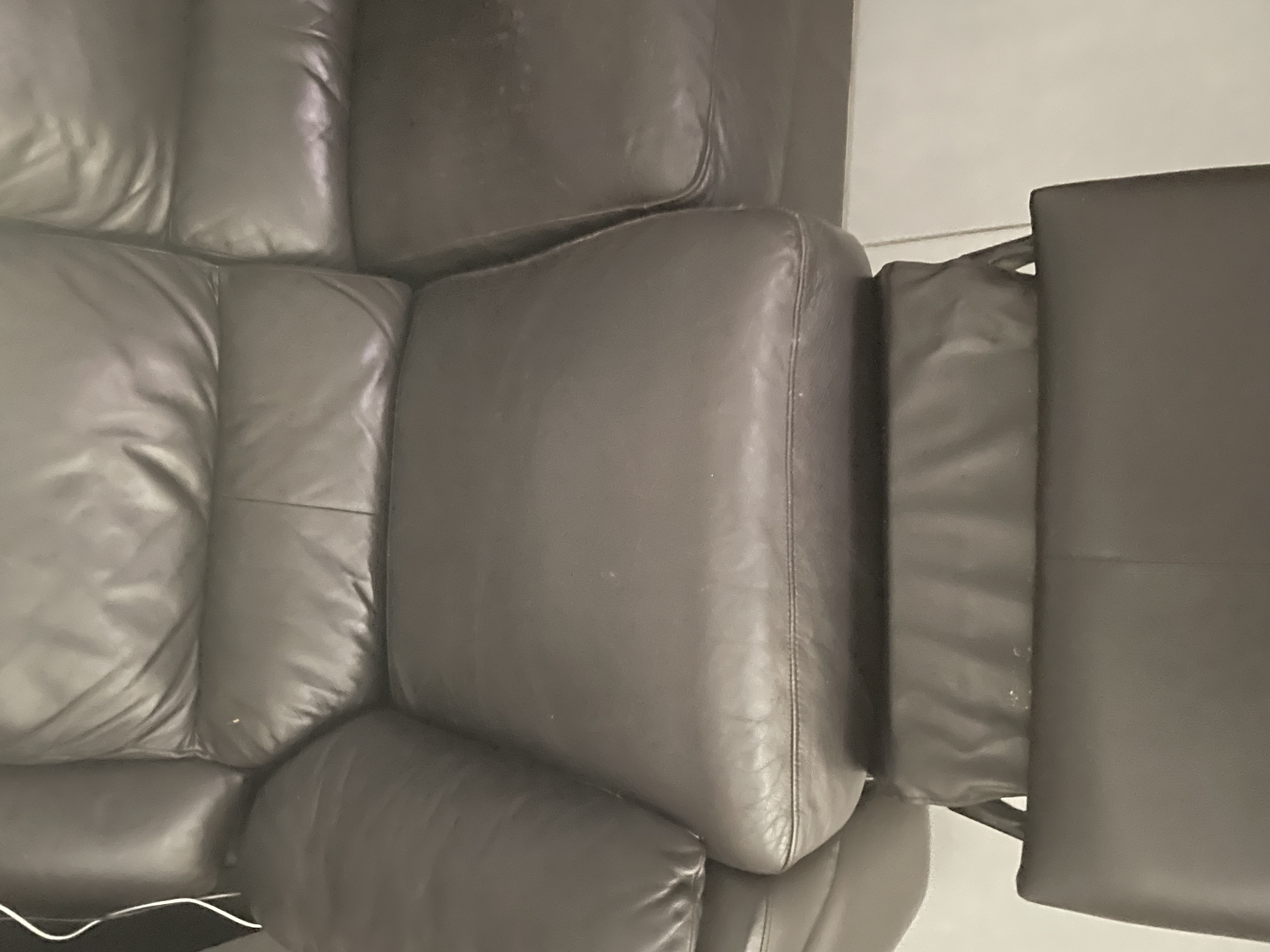 Canape simili cuire 400 Beauvoisin (30)