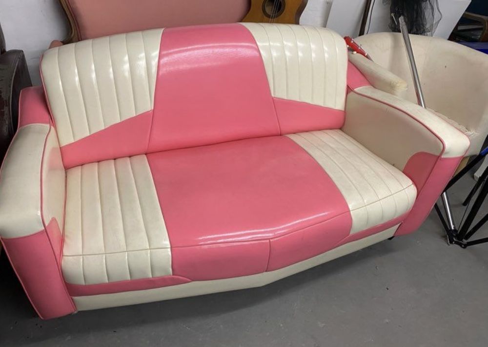 Canap� sixties rose et cr�me 330 Nice (06)