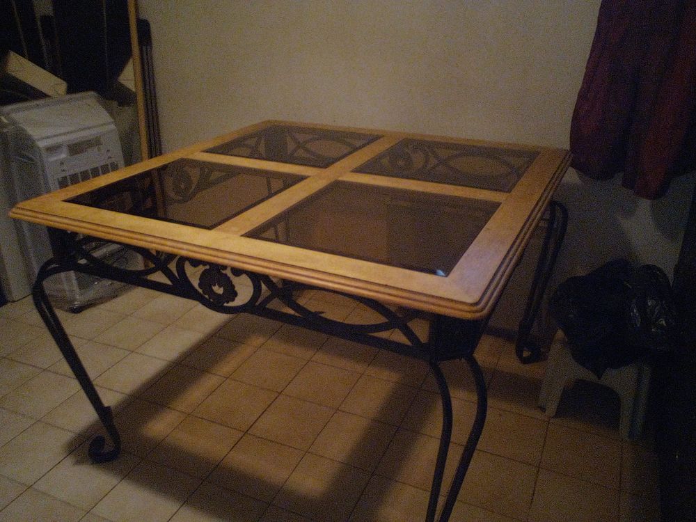 canap�+table avec chaises+chaises de bar 0 Riez (04)