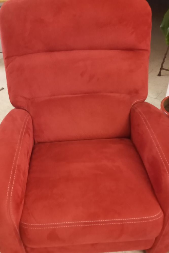 canap� tissu 3places dont 2 �lectriques +  fauteuil 1 place 0 Valence (26)