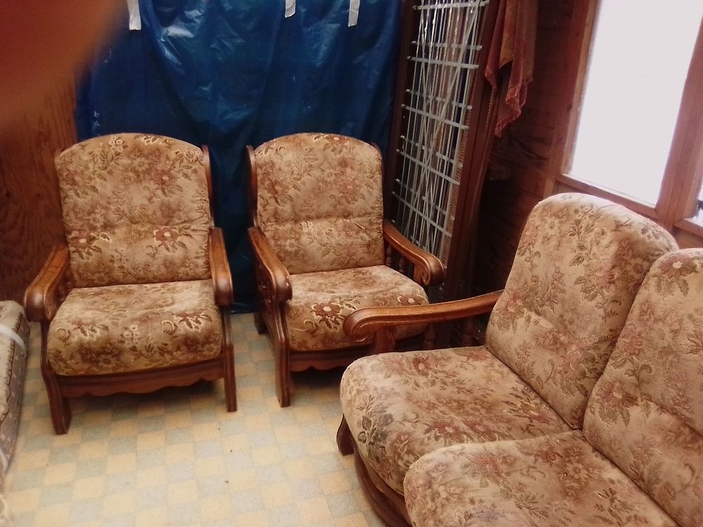 Canap� tissu et ch�ne couleur marron , convertible, 90 Hardencourt-Cocherel (27)