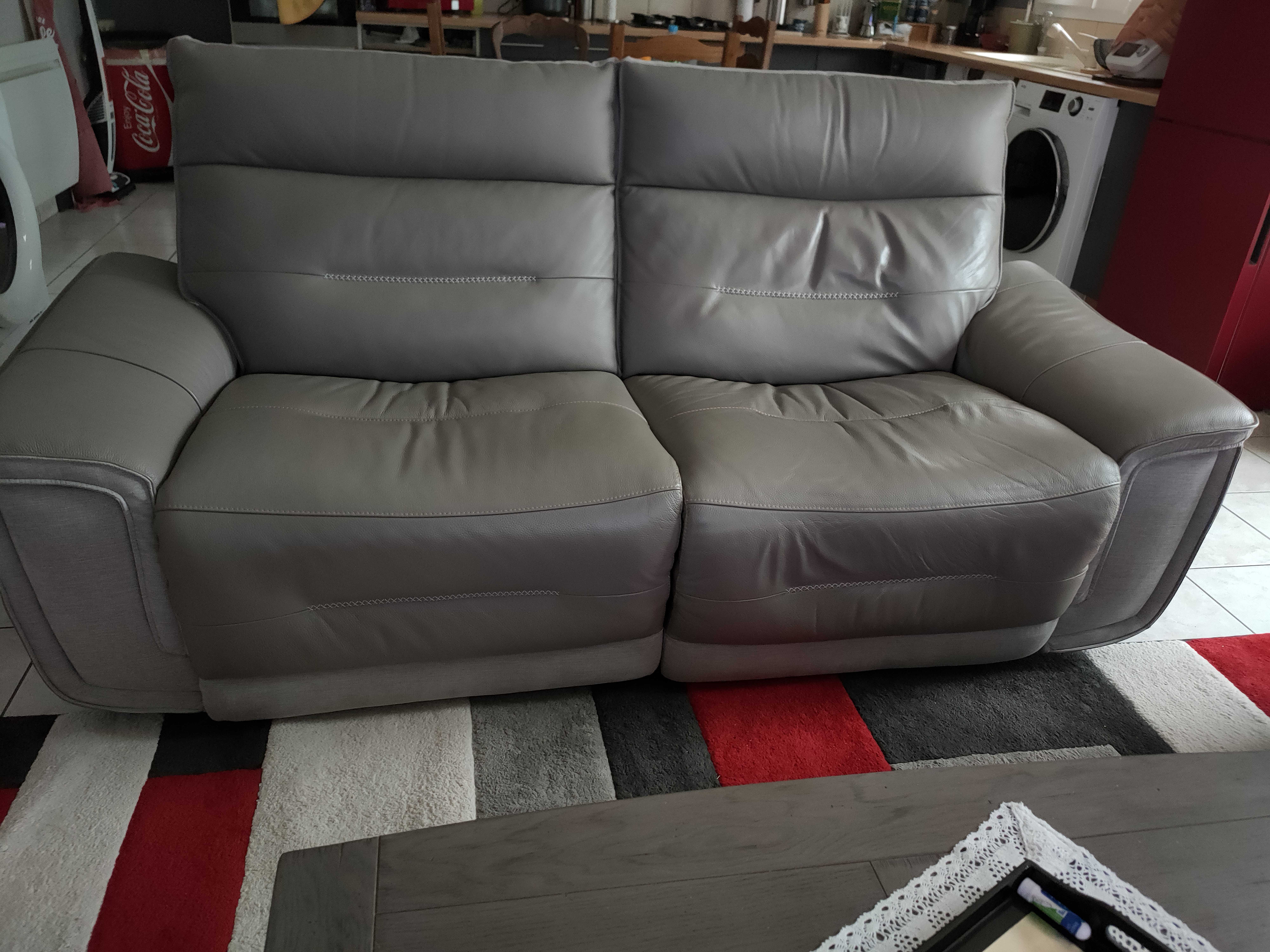 canap� en tissu et cuir,3 places pour cause d�m�nagement 850 Saint-Martin-de-Fontenay (14)