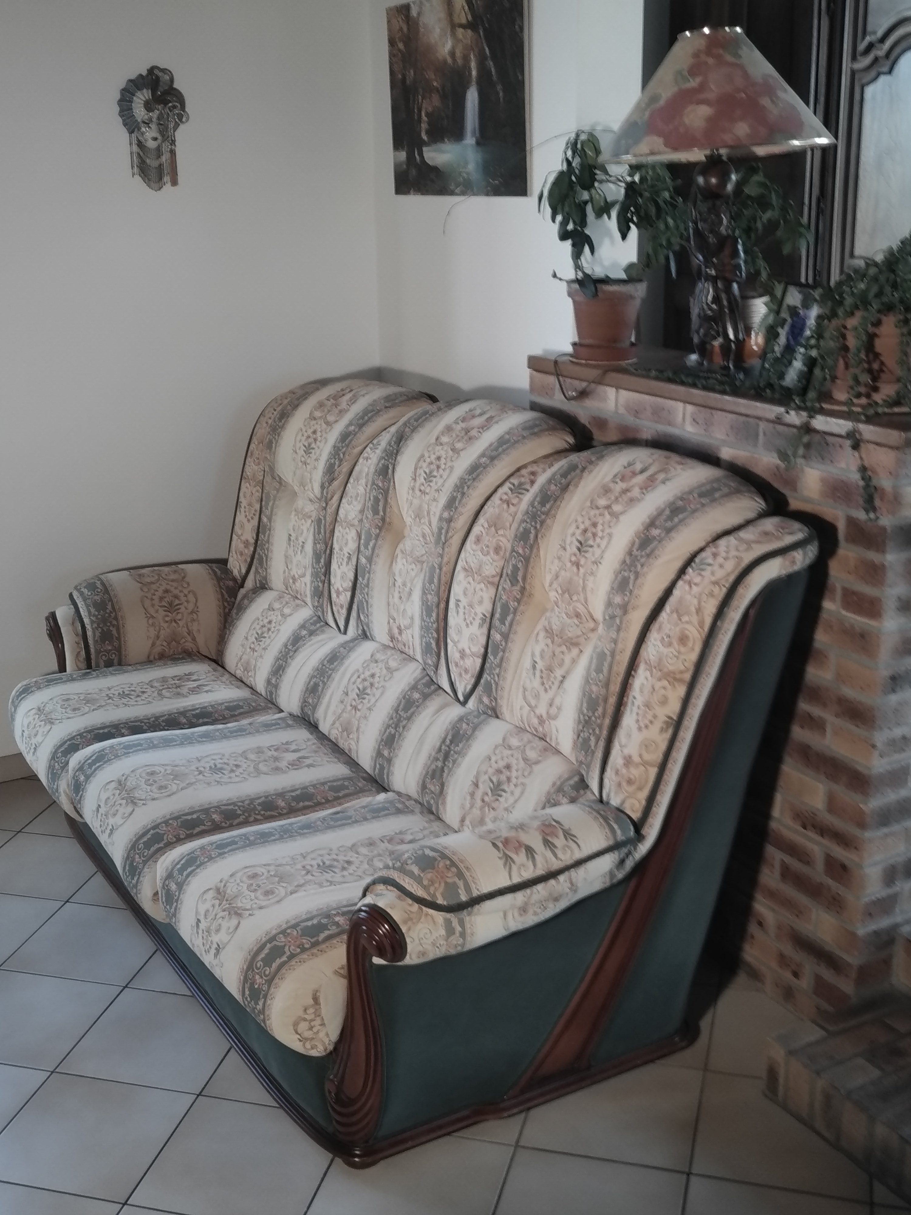  canap� tissu 3 places 150 Briffons (63)