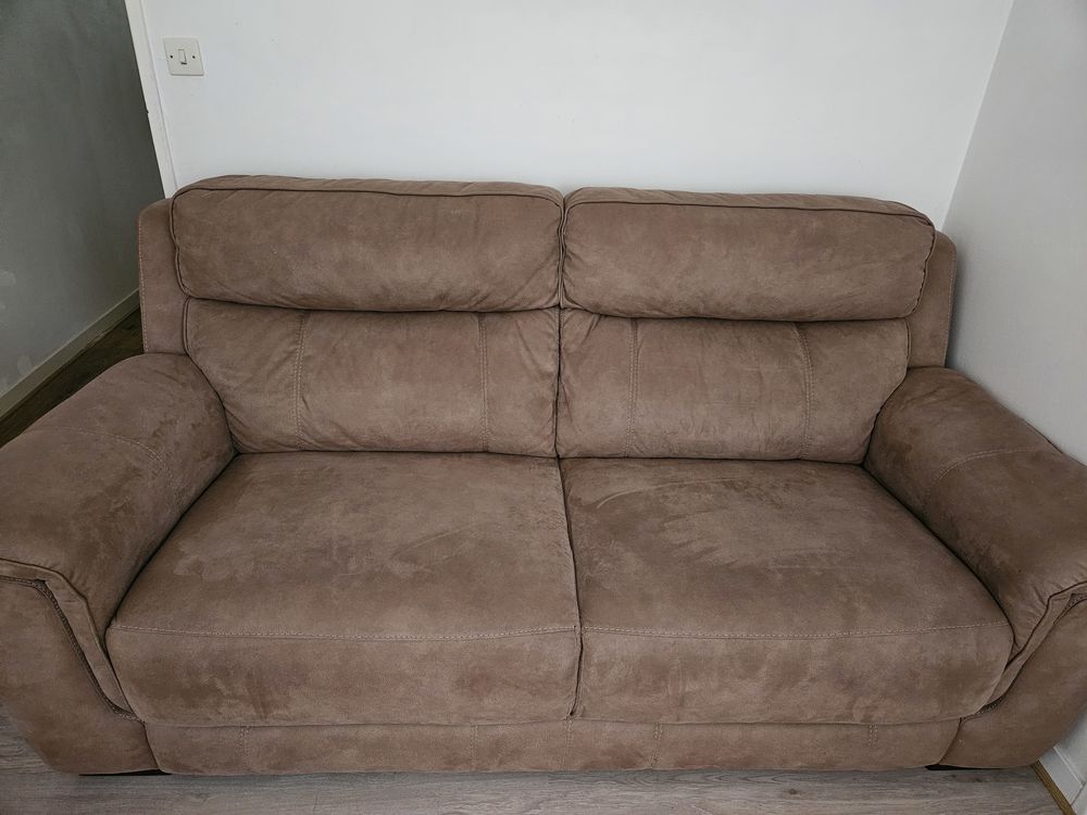 Canap� tissu suedine marron 500 Jouars-Pontchartrain (78)