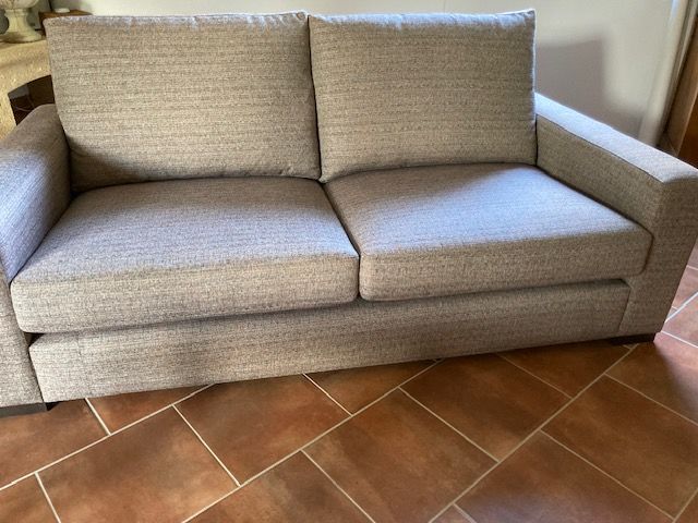 Canap� en tissus chin� 500 Rognes (13)