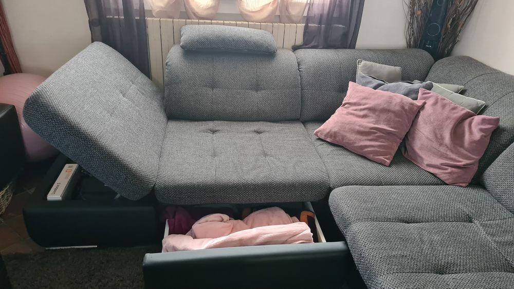 Canap� en tissus gris et noir convertible, tr�s confortable 270 Villeneuve-Saint-Georges (94)