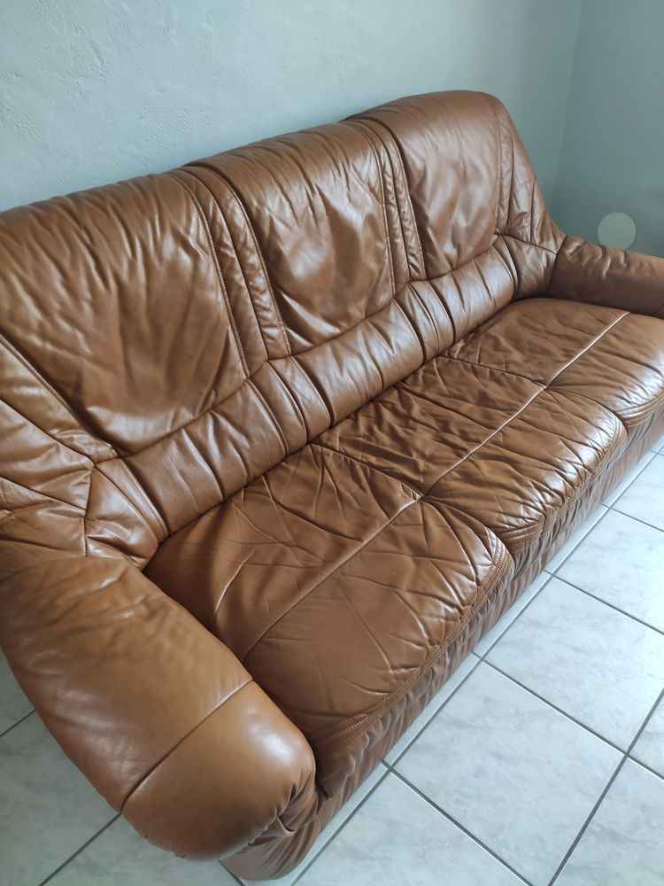 canap� trois places + deux fauteuils cuir marron 150 Yzernay (49)