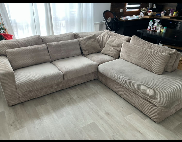 Canap� en velours cotel� 699 Villetaneuse (93)