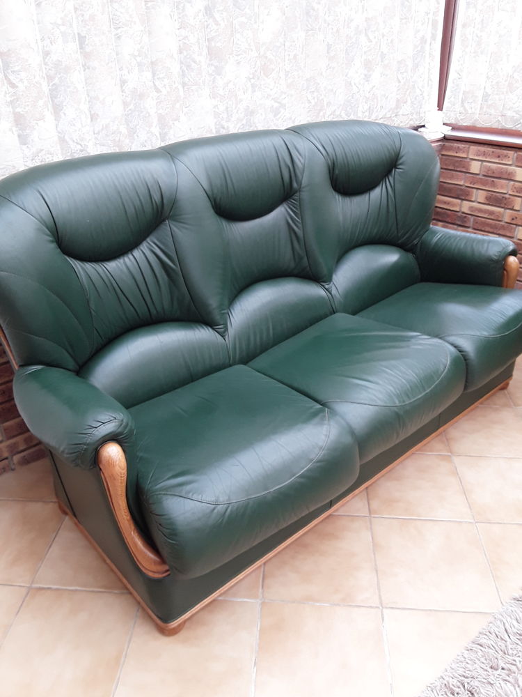 Canap� vintage cuir vert 3 places 200 Barzy-sur-Marne (02)