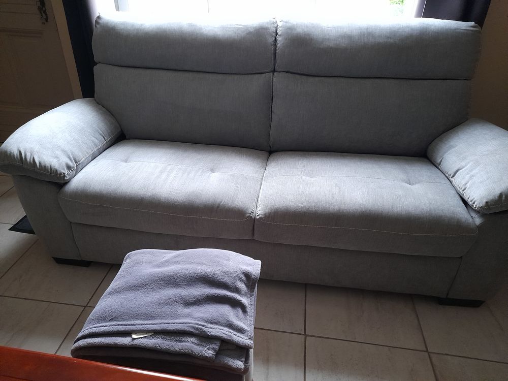 canap� 200 Saint-Martin-de-Landelles (50)