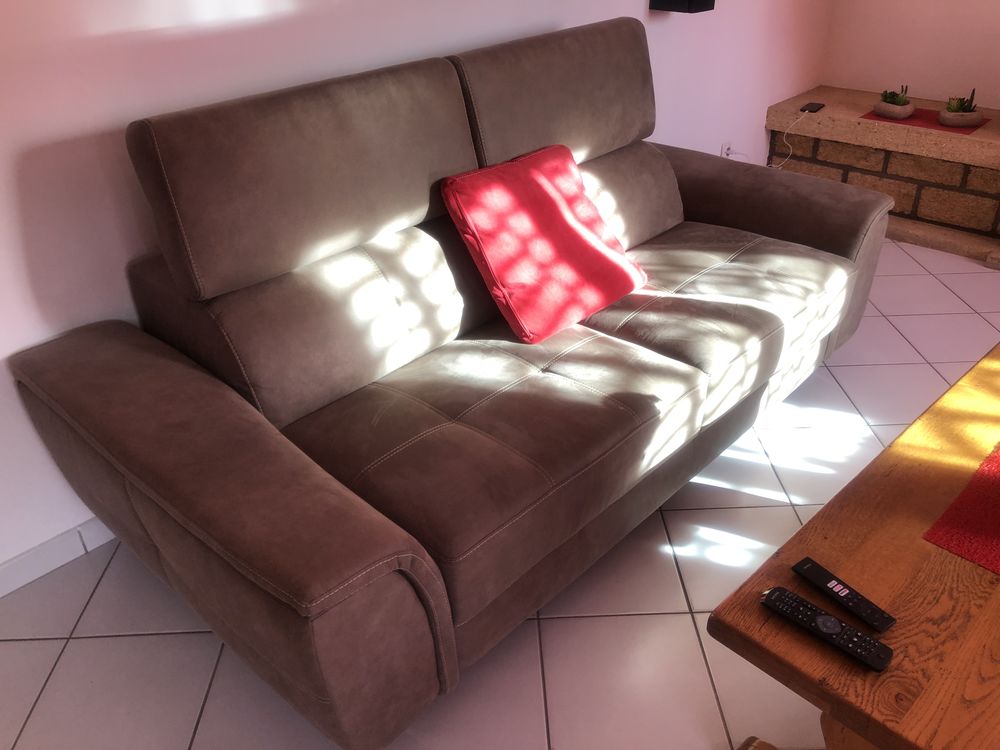 Canap� 600 Marignane (13)