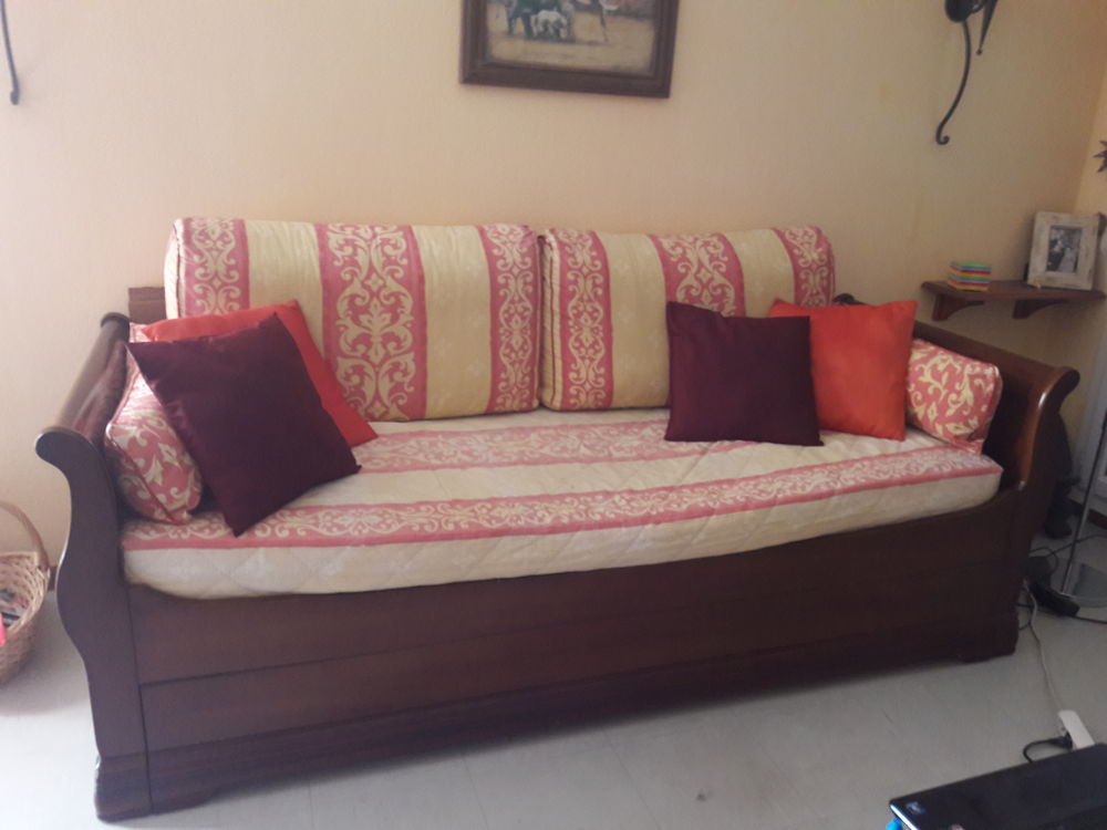 Canap� 30 Saint-Laurent-du-Var (06)