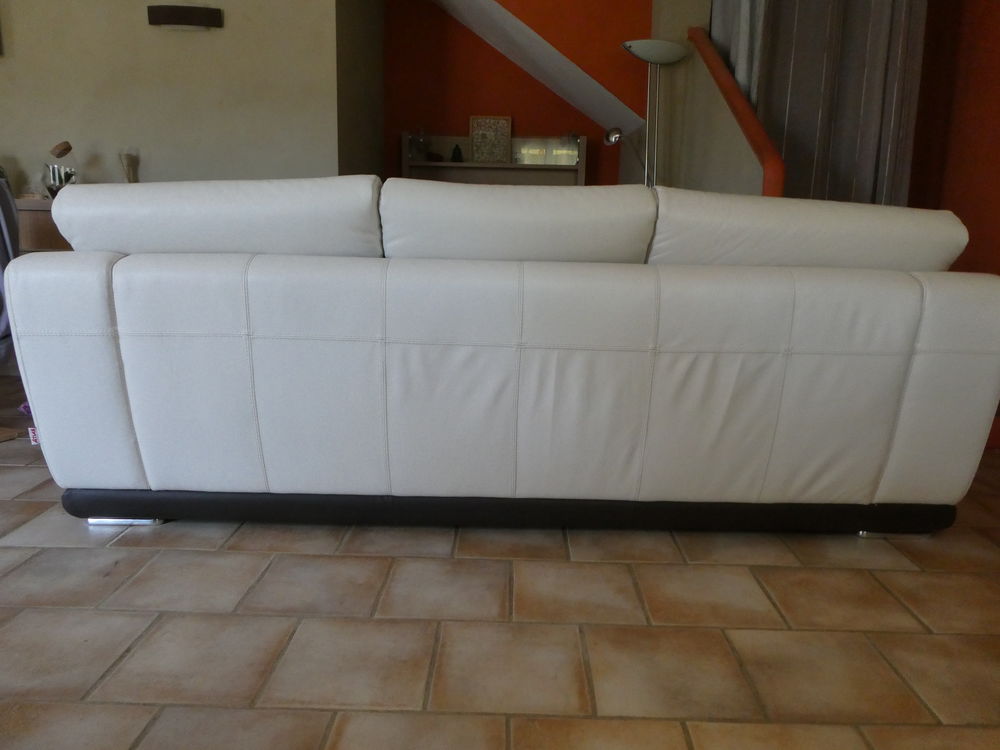 Canap� 1200 Le Val (83)