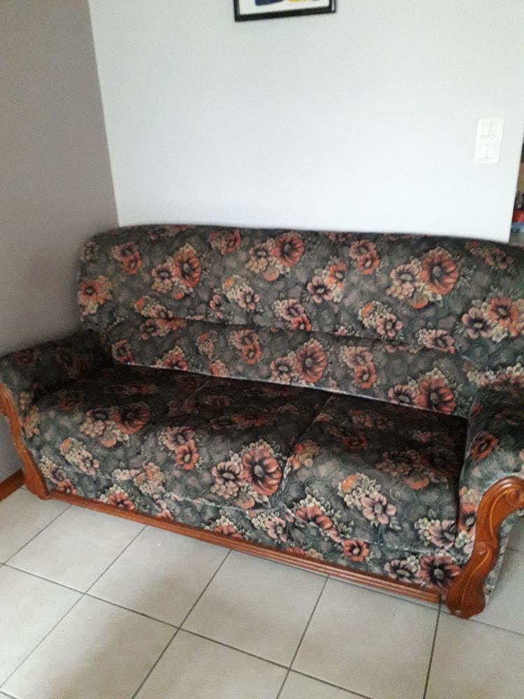 Canap� 80 Courcelles-l�s-Montb�liard (25)