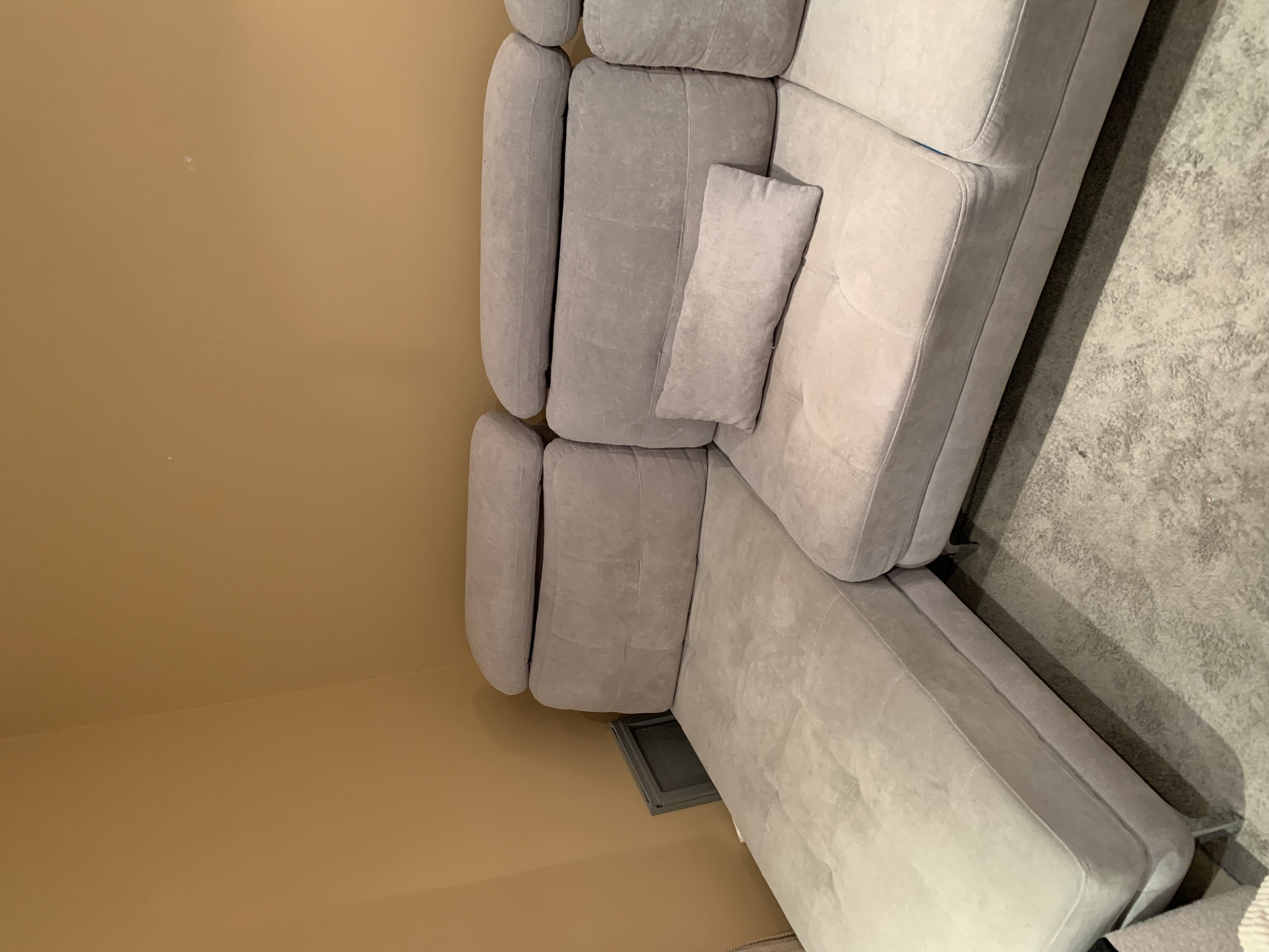 Canap� 1300 Saint-Quentin (02)