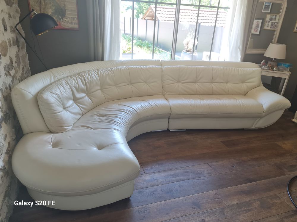 Canap�
0 Chavanod (74)